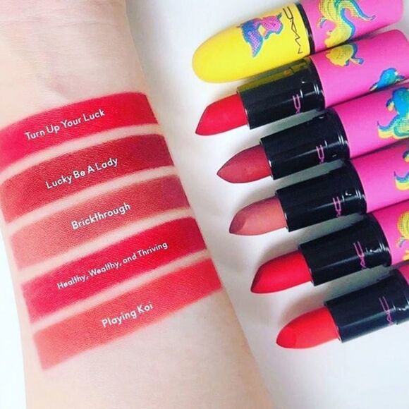 MAC Powderkiss Limited Edition Lipstick in Playing Koi - Picture 8 of 13